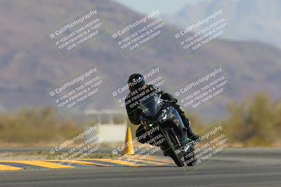 media/Apr-09-2023-SoCal Trackdays (Sun) [[333f347954]]/Turn 14 (1015am)/